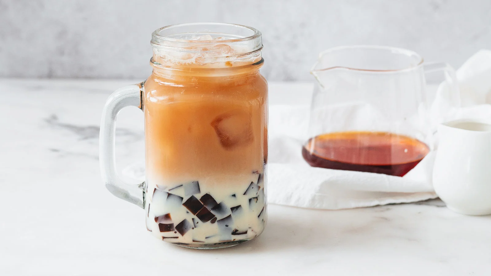 Drink Milk Tea with Coffee Jelly | Nustabet Gaming